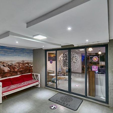 Phudzi Hotel Letlhakane Екстериор снимка